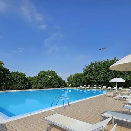 Wendy Apartment- Twobedroom & Pool & Parkprivatefree & Sports Desenzano del Garda Eksteriør bilde