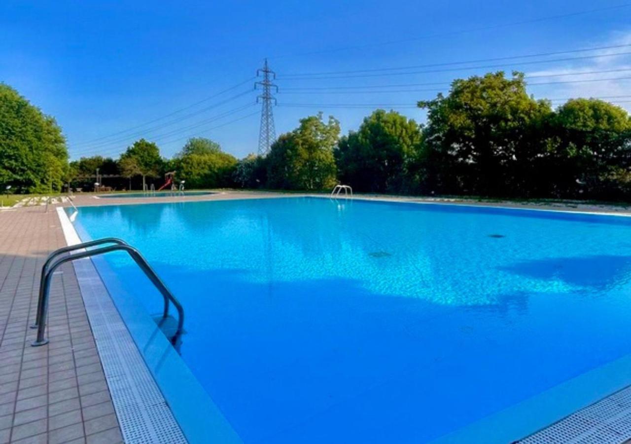 Wendy Apartment- Twobedroom & Pool & Parkprivatefree & Sports Desenzano del Garda Eksteriør bilde