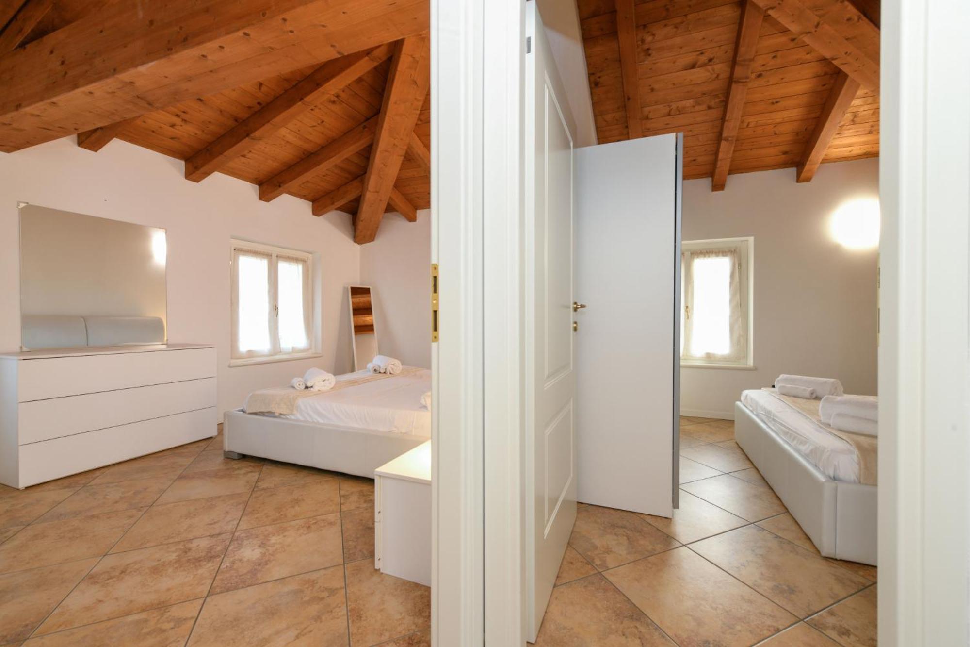 Wendy Apartment- Twobedroom & Pool & Parkprivatefree & Sports Desenzano del Garda Eksteriør bilde