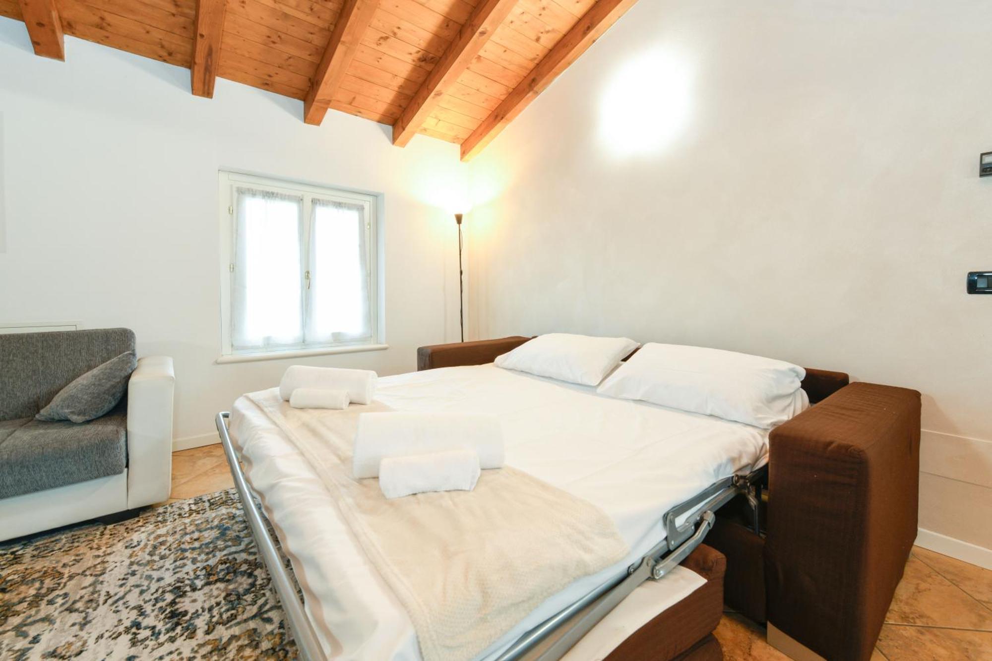 Wendy Apartment- Twobedroom & Pool & Parkprivatefree & Sports Desenzano del Garda Eksteriør bilde