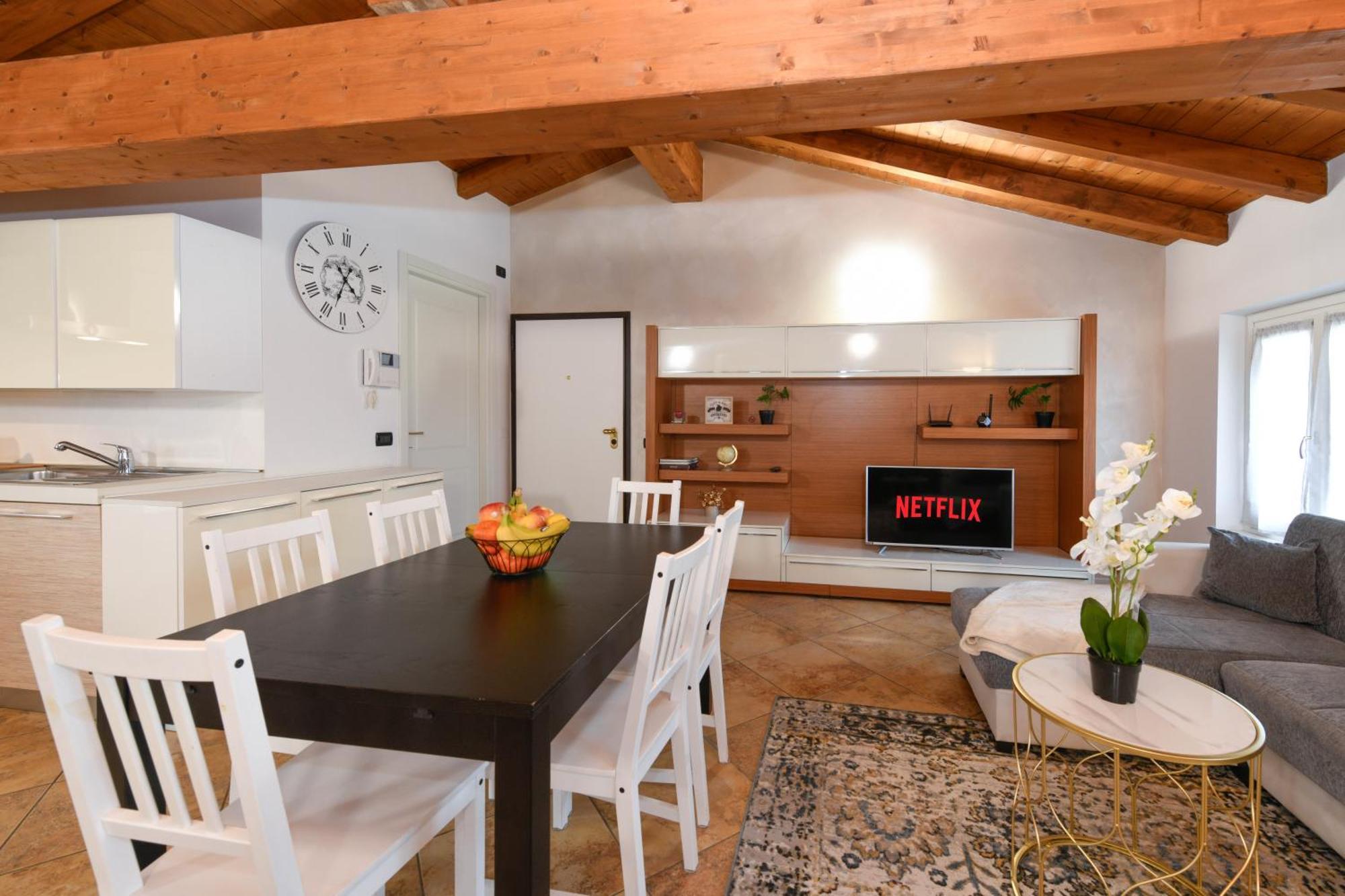 Wendy Apartment- Twobedroom & Pool & Parkprivatefree & Sports Desenzano del Garda Eksteriør bilde